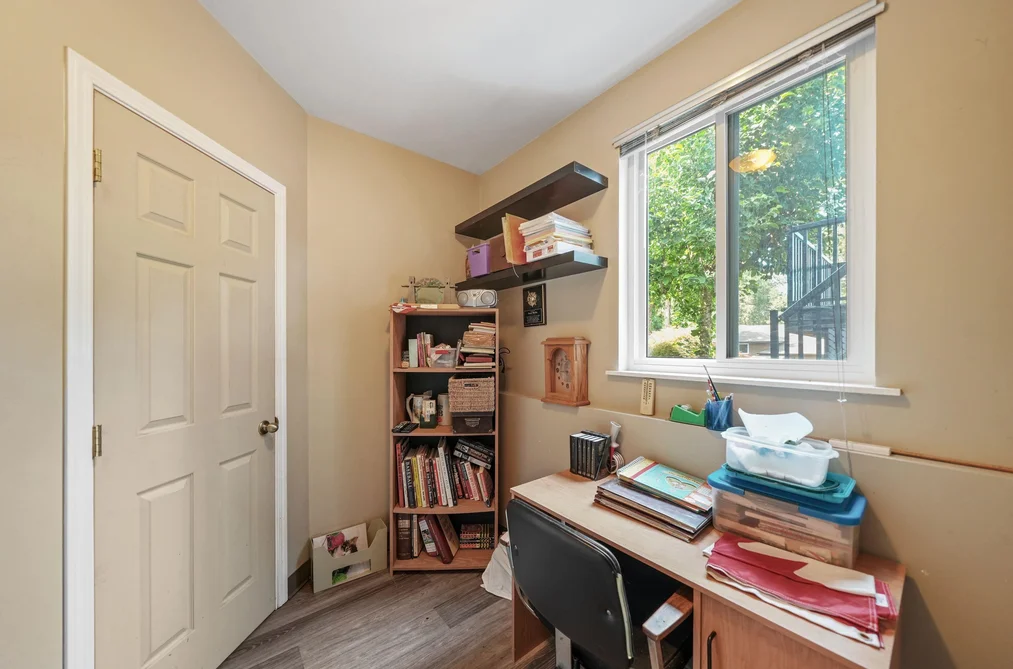 9669 TOWNLINE DIVERSION, Surrey BC V3V 2T1, Surrey BC — Residential for Sale — Photo 24 of 37