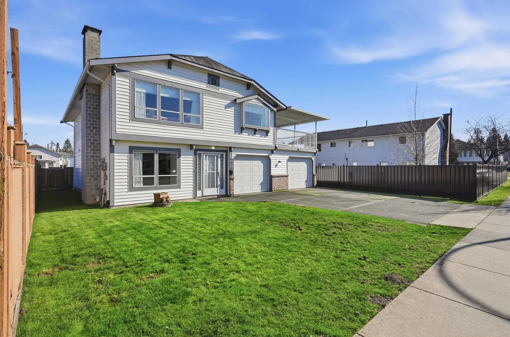 9670 130 STREET, Surrey BC V3T 5N2, Surrey BC — Residential for Sale - Photo 3