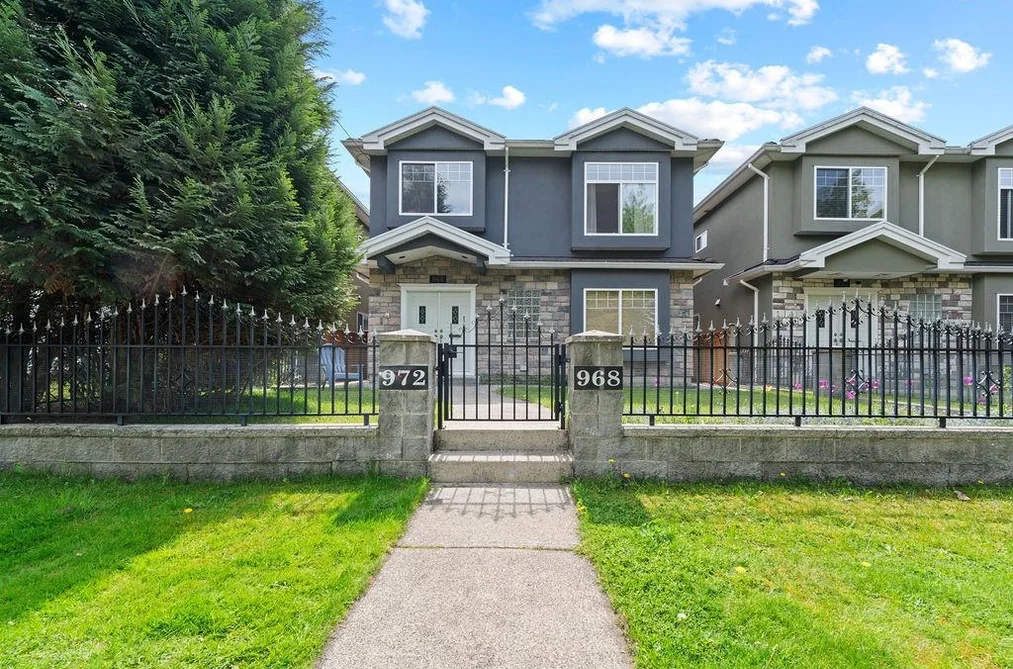 House for sale at 968 E 31st Avenue Vancouver British Columbia - MLS: R3118228