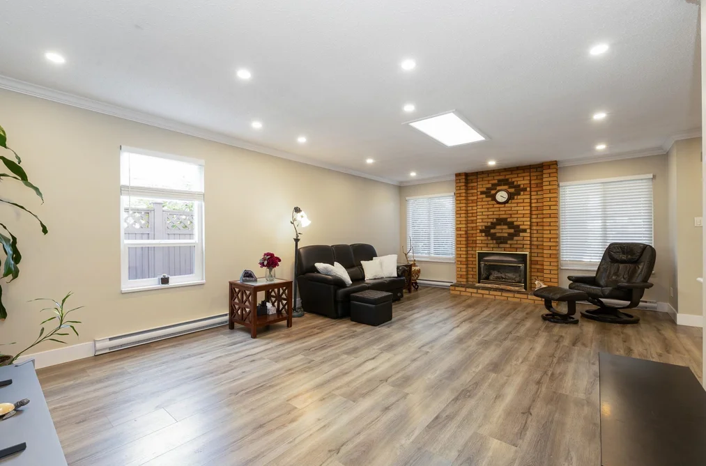 9683 155B STREET, Surrey BC V3R 7N9, Surrey BC — Residential for Sale - Photo 3