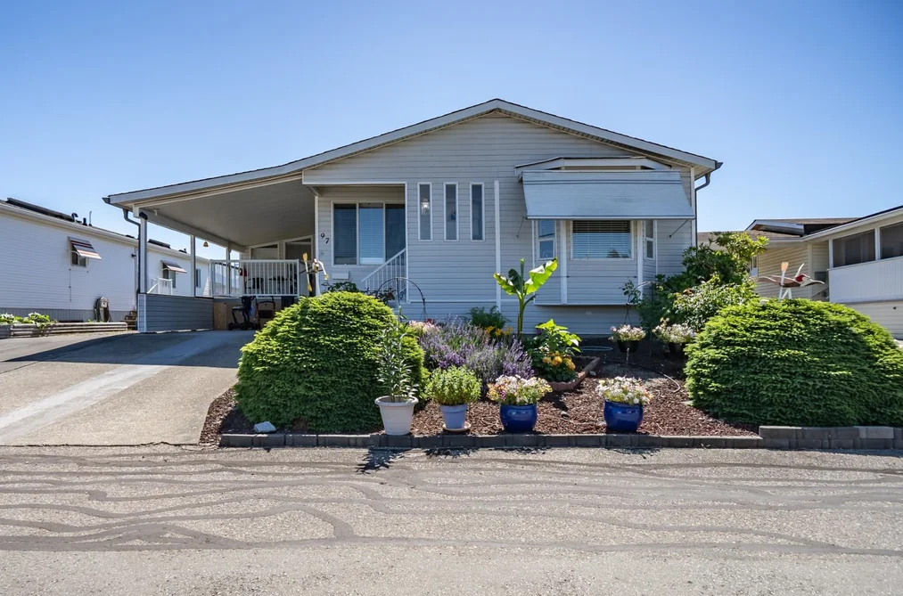 Manufactured Home for sale at 97 9055 Ashwell Road Chilliwack British Columbia - MLS: R3137802