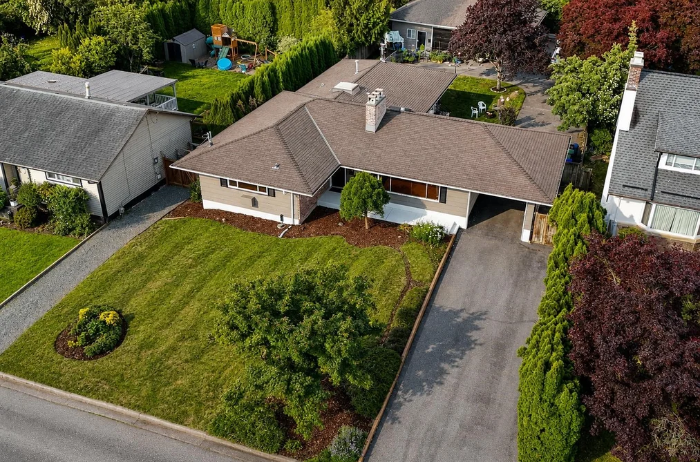 House for sale at 9725 Juniper Street Chilliwack British Columbia - MLS: R3163537
