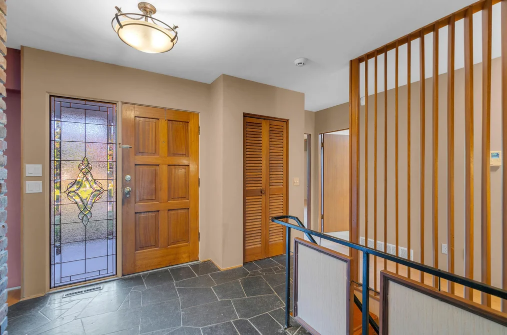 9725 JUNIPER STREET, Chilliwack, BC — Residential for Sale — Photo 10 of 40