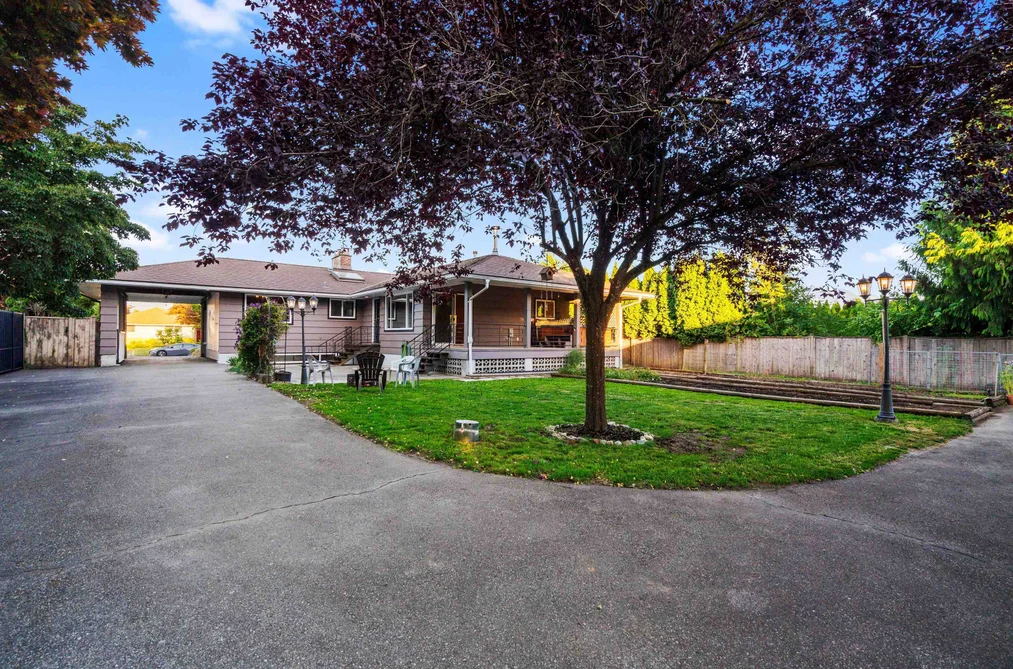9725 JUNIPER STREET, Chilliwack, BC — Residential for Sale — Photo 5 of 40