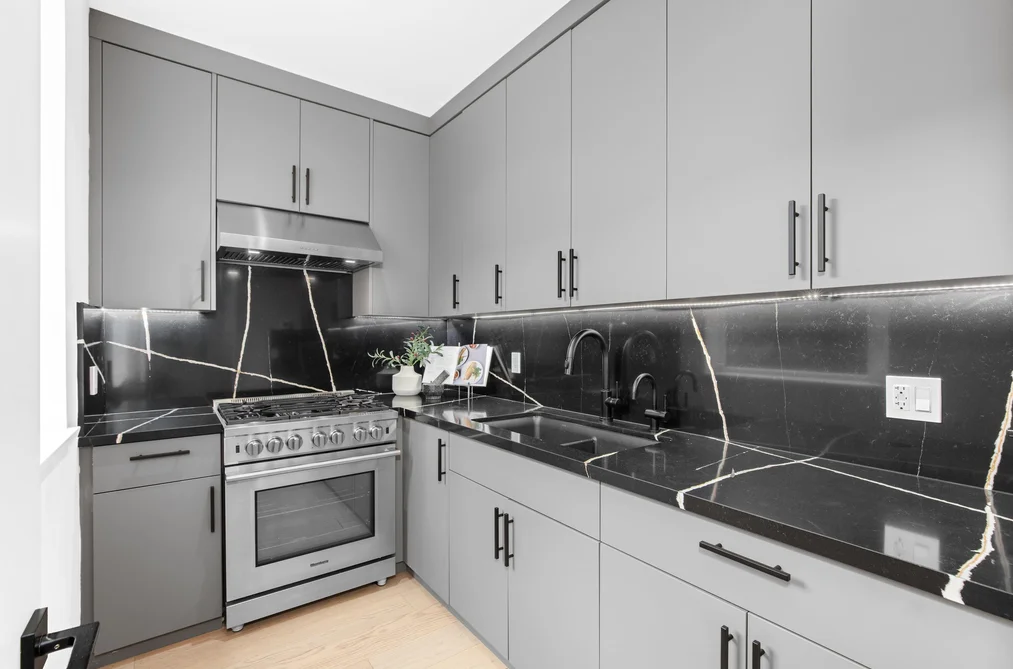 976 MELBOURNE AVENUE, North Vancouver BC V7R 1N9, North Vancouver BC — Residential for Sale - Photo 7