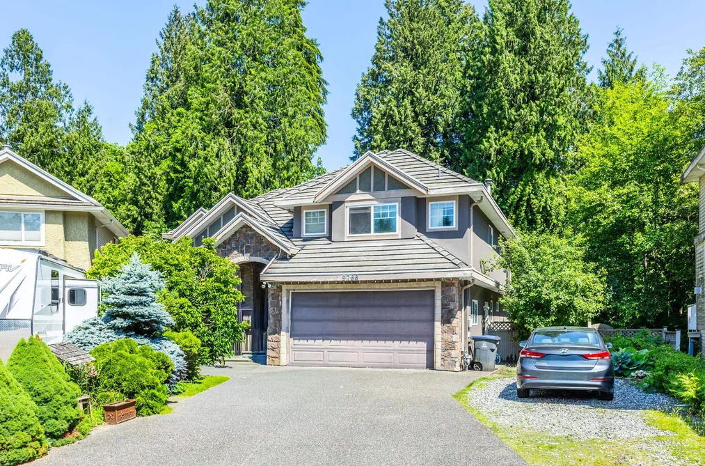 House for sale at 9766 160a Street Surrey British Columbia - MLS: R3129022