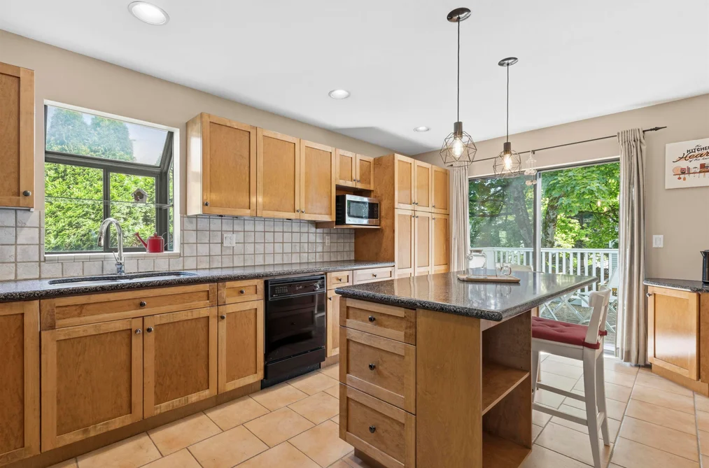 9768 151A STREET, Surrey BC V3R 8W8, Surrey BC — Residential for Sale - Photo 6