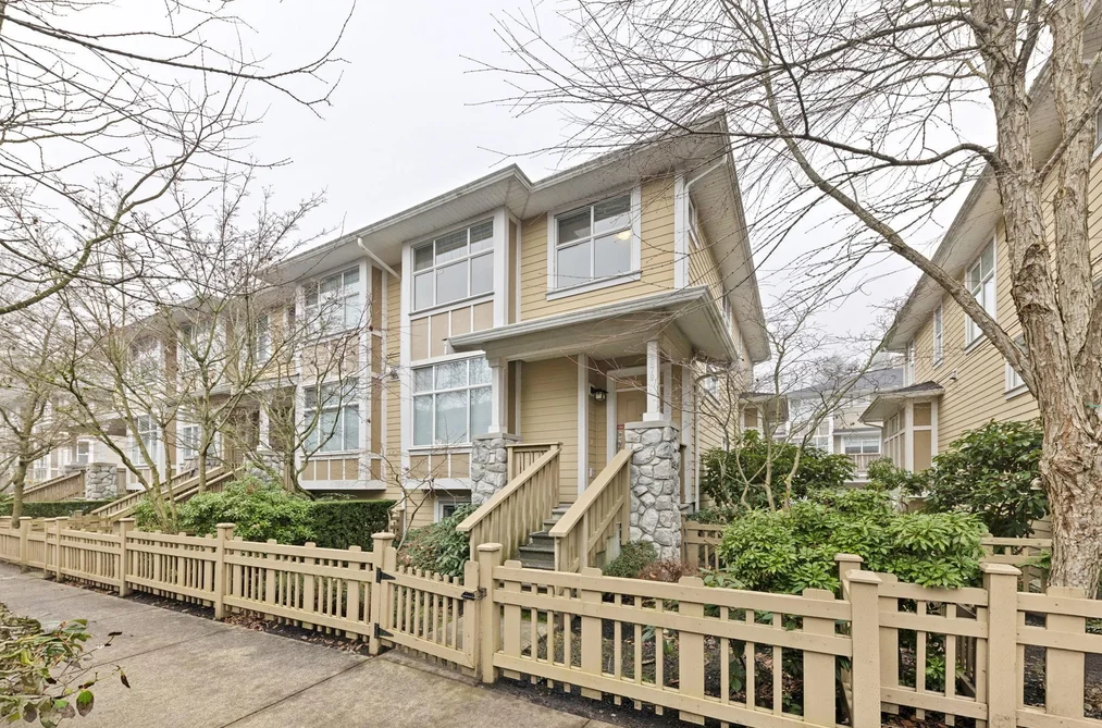 Townhouse for sale at 979 Westbury Walk Vancouver British Columbia - MLS: R3075885