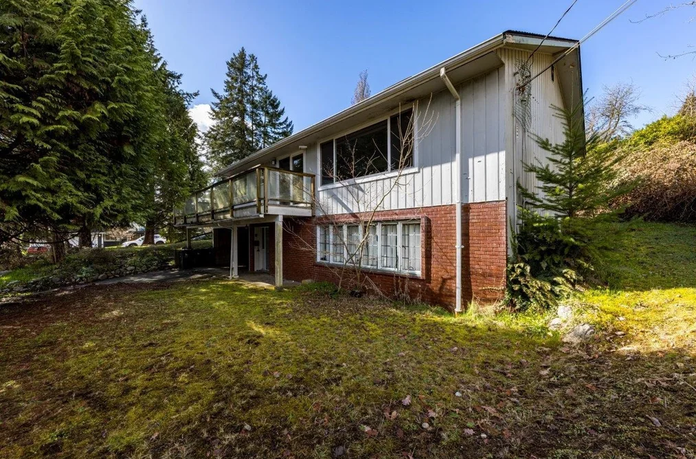 House for sale at 981 Friar Crescent North Vancouver British Columbia - MLS: R3100565
