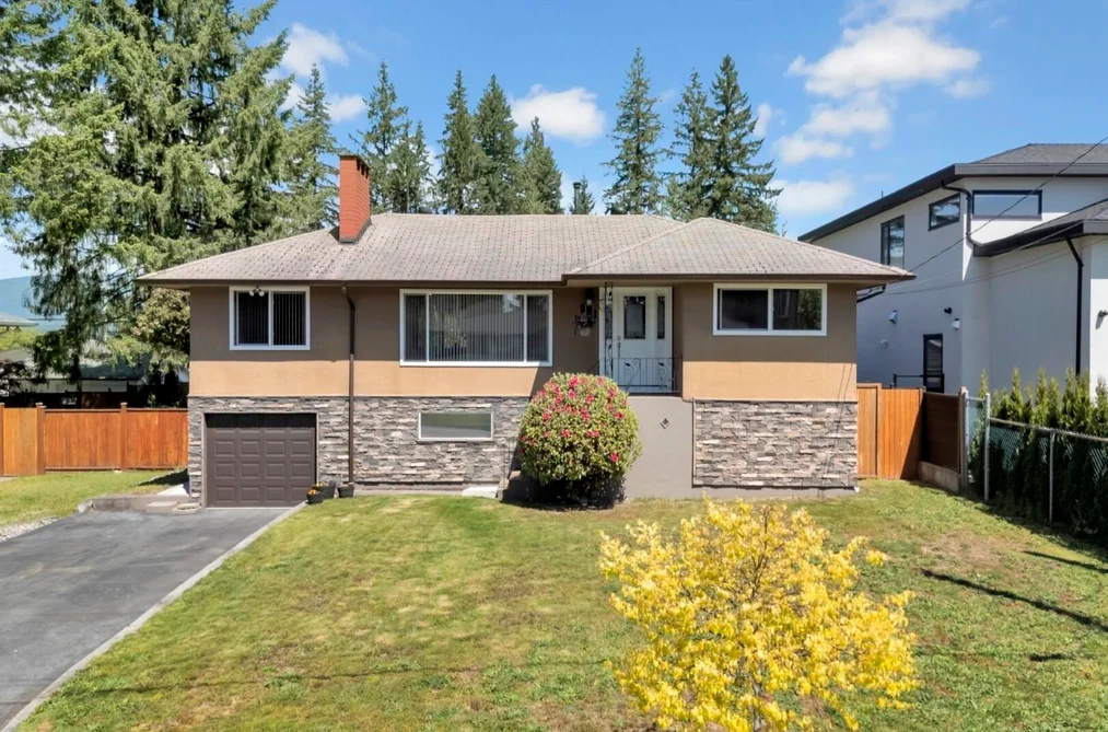 981 GROVER AVENUE, Coquitlam BC V3J 3E5, Coquitlam BC — Residential for Sale - Photo 2