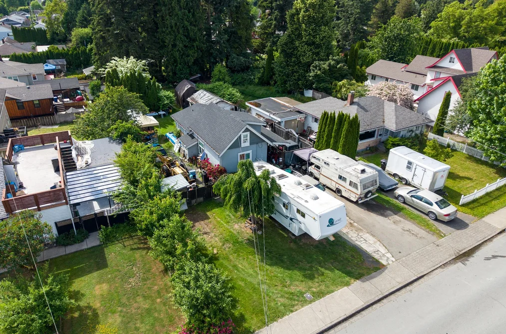 House for sale at 9813 Young Road Chilliwack British Columbia - MLS: R3128779