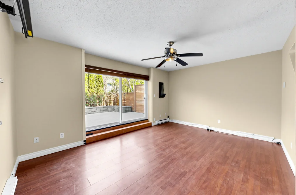 982 HOWIE AVENUE, Coquitlam BC V3J 1T3, Coquitlam BC — Residential for Sale - Photo 2