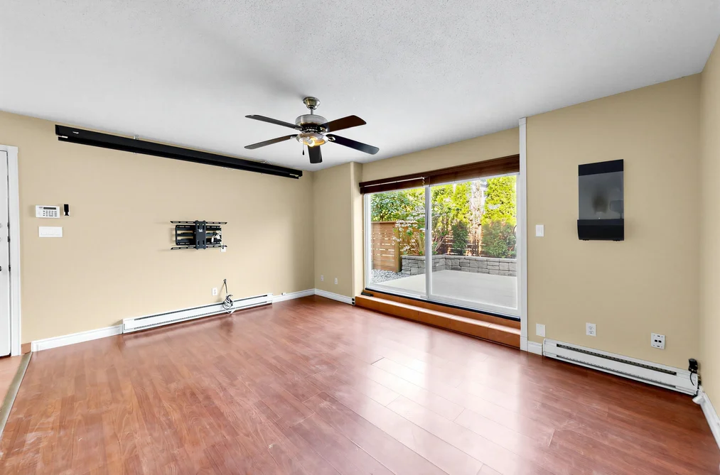 982 HOWIE AVENUE, Coquitlam BC V3J 1T3, Coquitlam BC — Residential for Sale - Photo 4