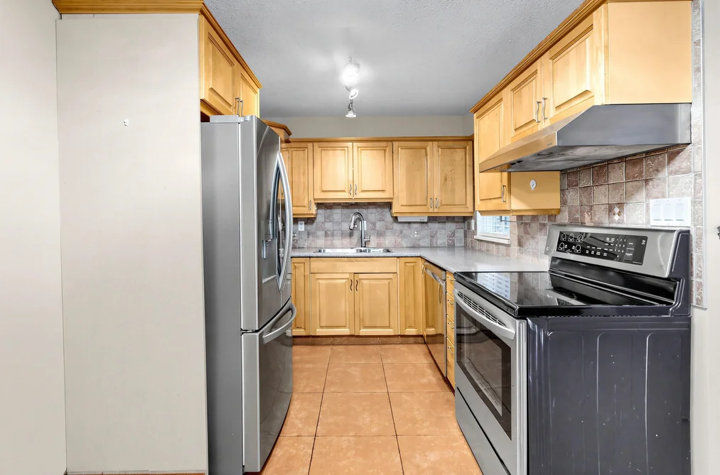 982 HOWIE AVENUE, Coquitlam BC V3J 1T3, Coquitlam BC — Residential for Sale - Photo 6