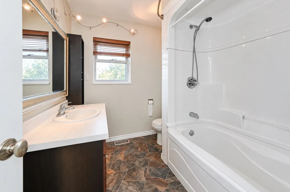 9820 Berry Road, Richmond, BC - MLS: R3162872 - Photo 15 9820 Berry Road, Richmond, BC - MLS: R3162872 - Photo 15