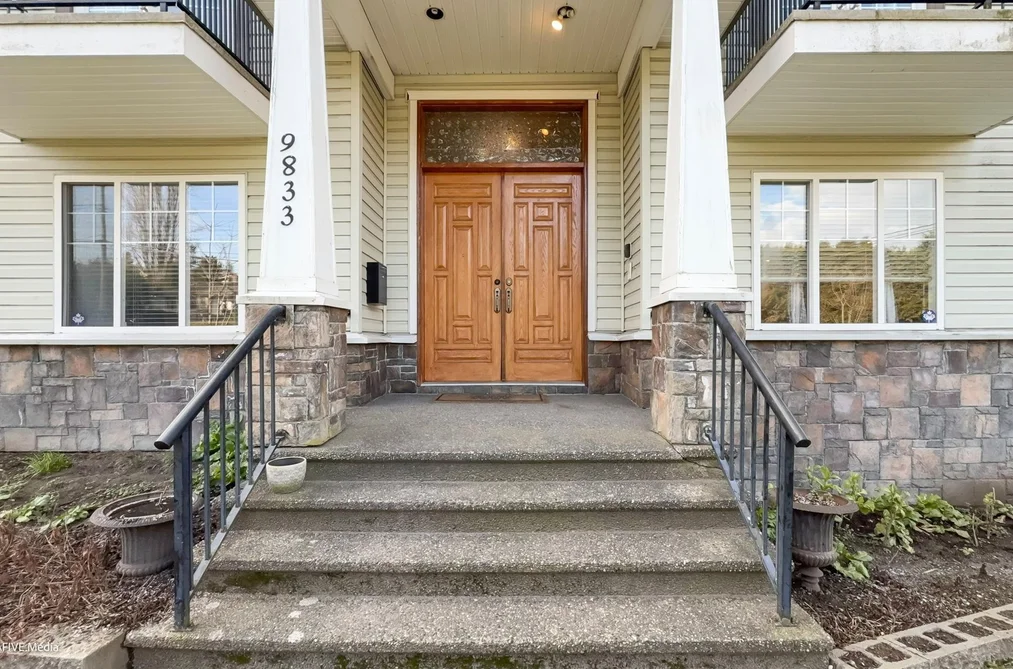 9833 NE 128 STREET, Surrey BC V3T 2Y5, Surrey BC — Residential for Sale - Photo 2