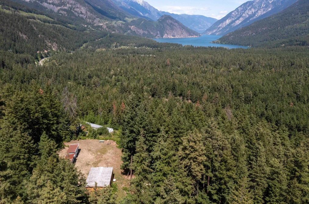 9840 ANDERSON PLACE, Pemberton BC V0N 1L0, Pemberton BC — Residential for Sale - Photo 2