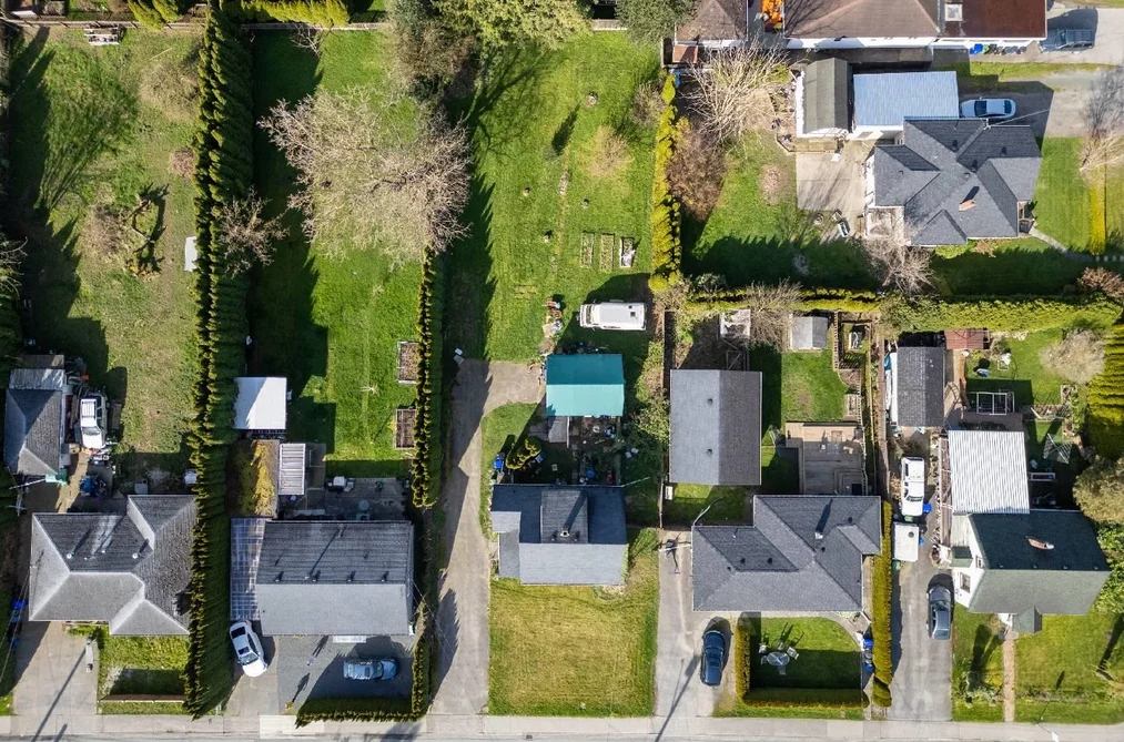 9853 YOUNG ROAD, Chilliwack BC V2P 4T8, Chilliwack BC — Residential for Sale - Photo 3