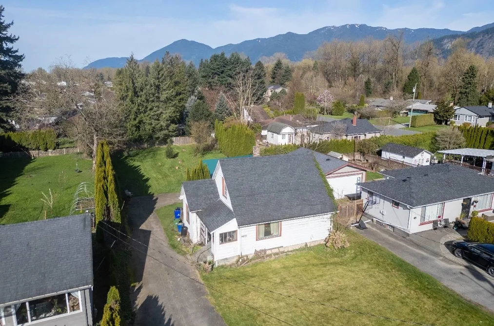 9853 YOUNG ROAD, Chilliwack BC V2P 4T8, Chilliwack BC — Residential for Sale - Photo 5