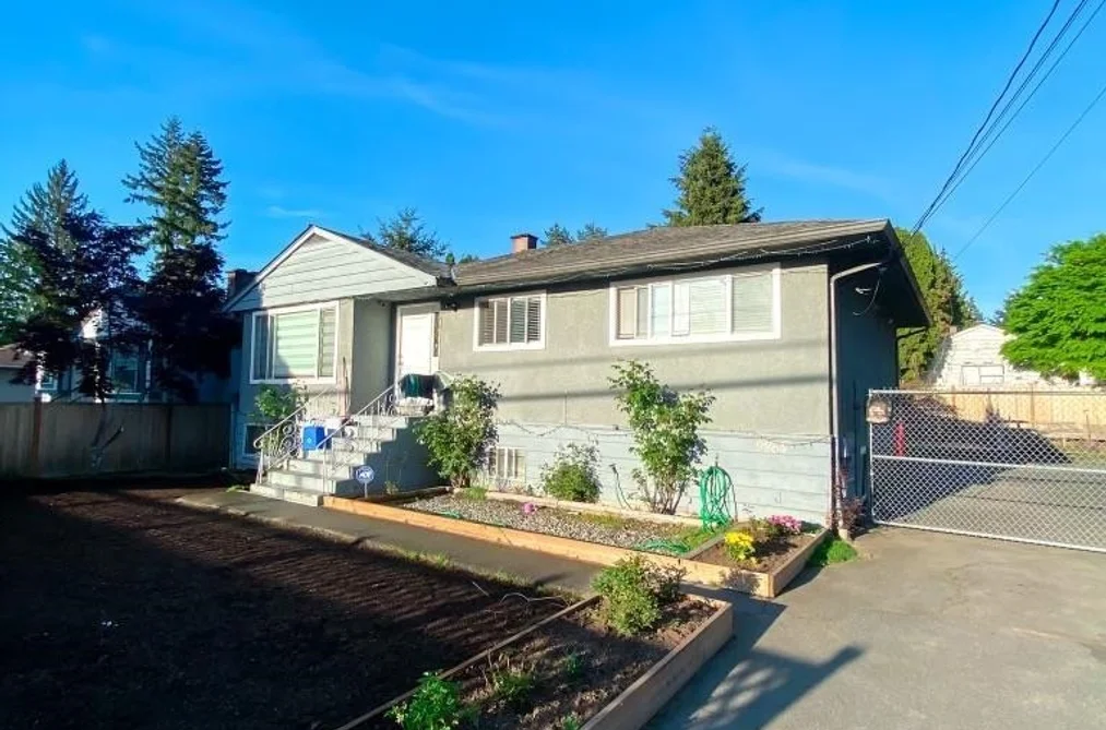 9864 128 STREET, Surrey BC V3T 2Y6, Surrey BC — Residential for Sale - Photo 2