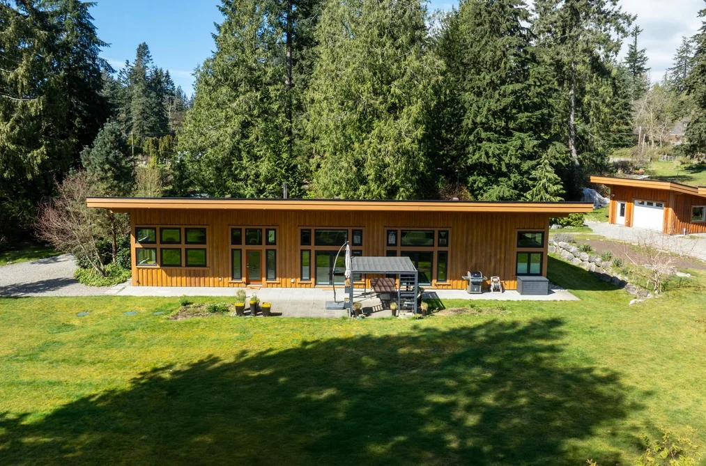 990 CHASTER ROAD, Gibsons BC V0N 1V4, Gibsons BC — Residential for Sale - Photo 4
