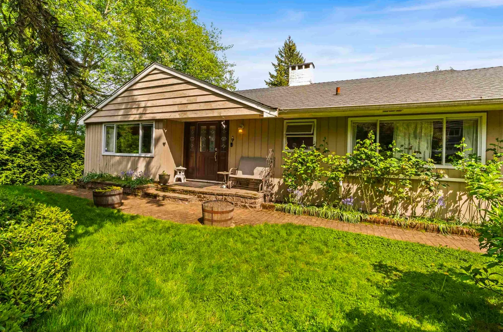 House for sale at 998 Fairway Drive North Vancouver British Columbia - MLS: R3119330