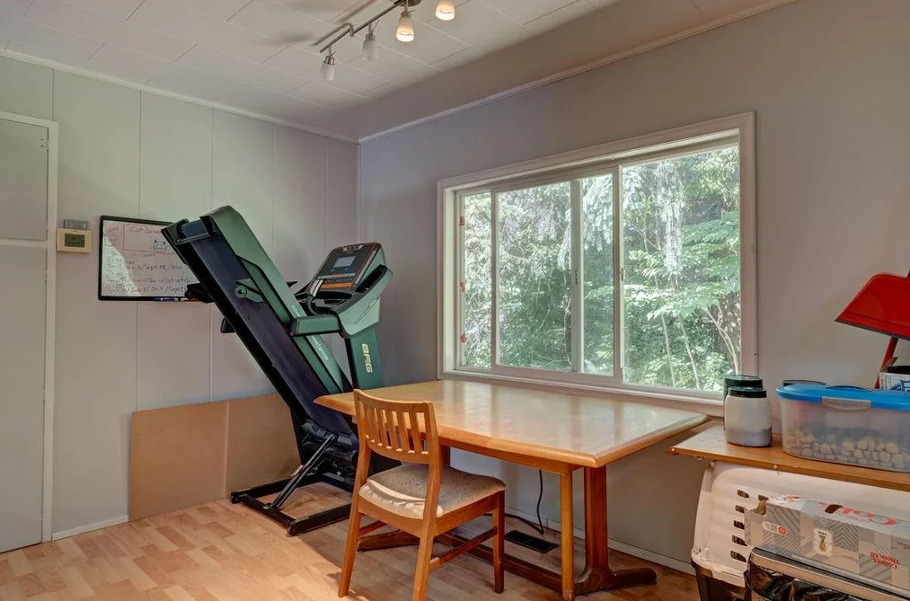 999 REED ROAD, Gibsons BC V0N 1V7, Gibsons BC — Residential for Sale — Photo 13 of 31