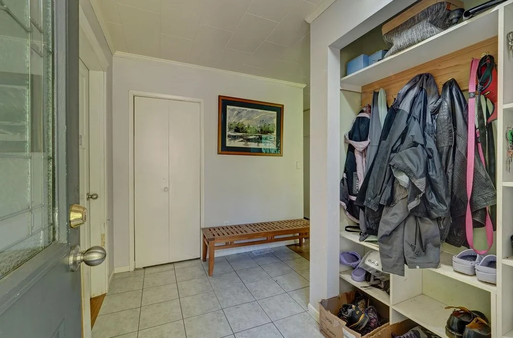 999 REED ROAD, Gibsons BC V0N 1V7, Gibsons BC — Residential for Sale — Photo 7 of 31