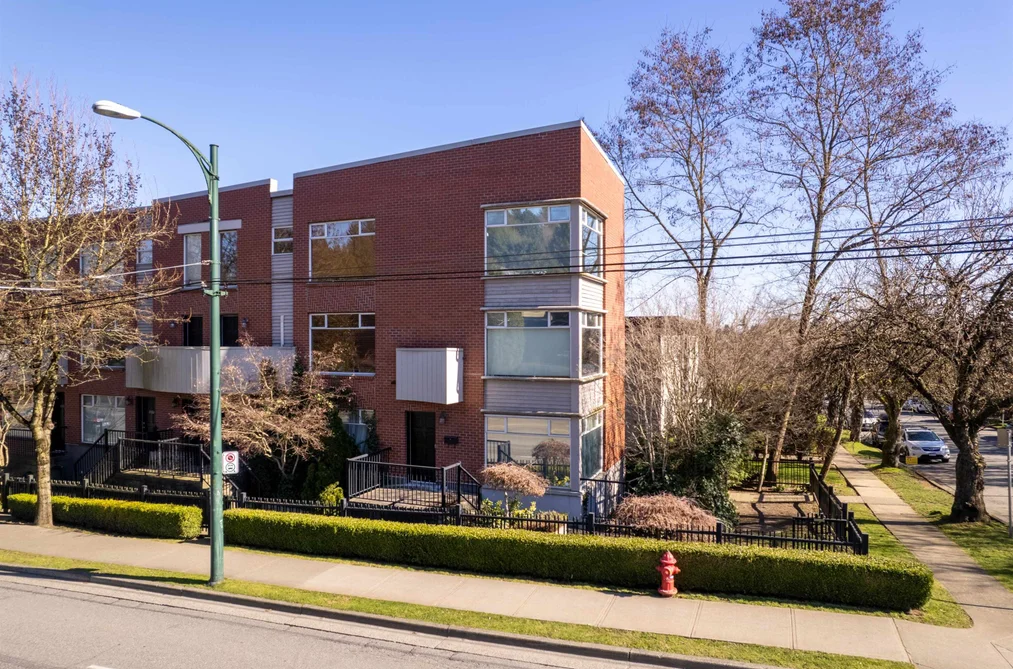 999 W 20TH AVENUE, Vancouver BC V5Z 1Y4, Vancouver BC — Residential for Sale - Photo 2
