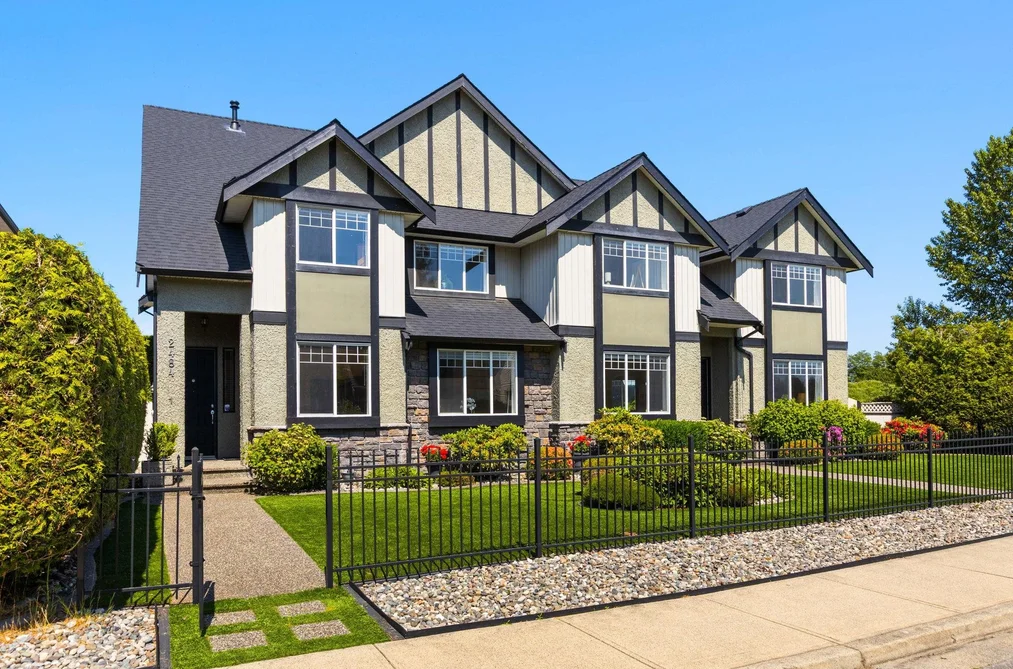 Half Duplex for sale at A 2484 Nile Gate Port Coquitlam British Columbia - MLS: R3132218