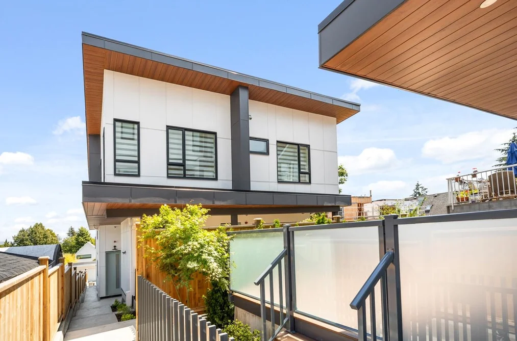 A 4258 SOPHIA STREET, Vancouver, BC — Residential for Sale - Photo 2
