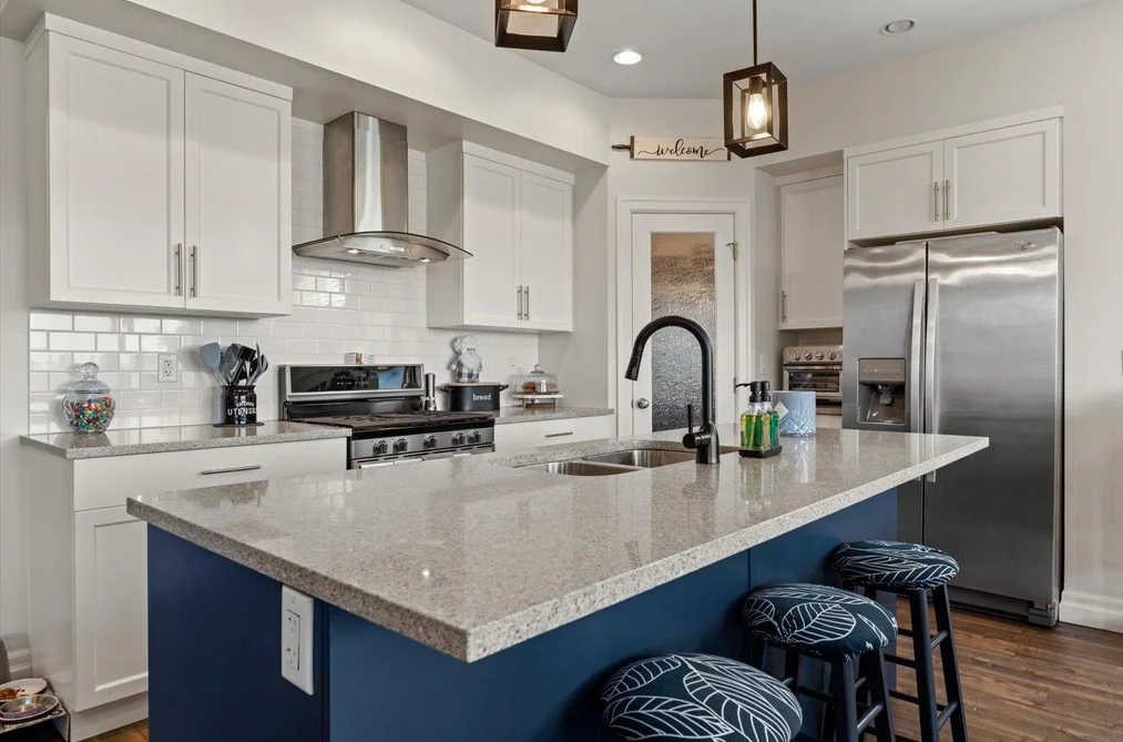A 46968 RUSSELL ROAD, Chilliwack BC V2R 4V7, Chilliwack BC — Residential for Sale — Photo 12 of 38