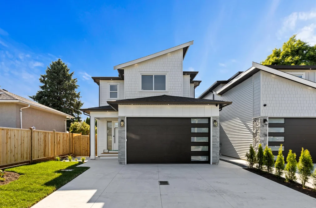 Half Duplex for sale at A 7531 Dunsmuir Street Mission British Columbia - MLS: R3131867