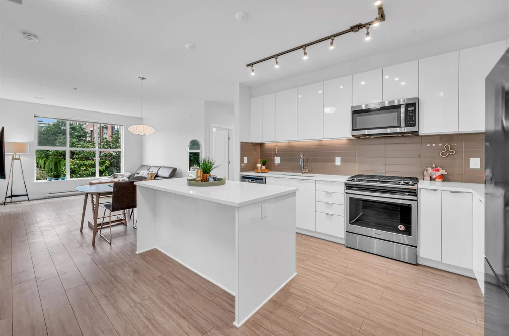Condo for sale at A205 8150 207 Street Langley British Columbia - MLS: R3152174