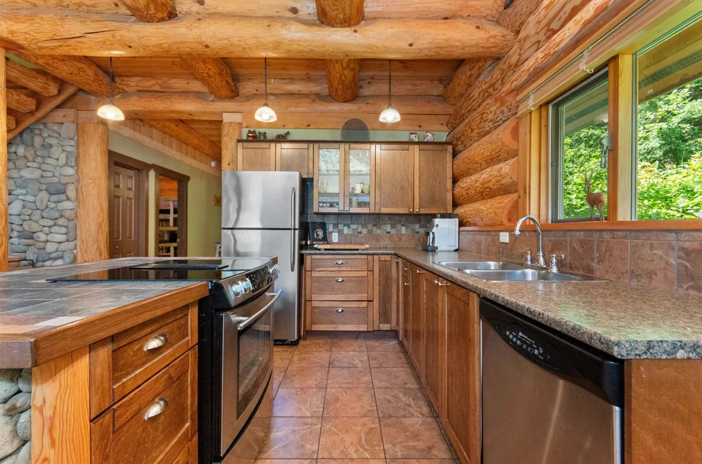 A22 14581 ALPINE BOULEVARD, Hope BC V0X 1L5, Hope BC — Residential for Sale — Photo 3 of 38