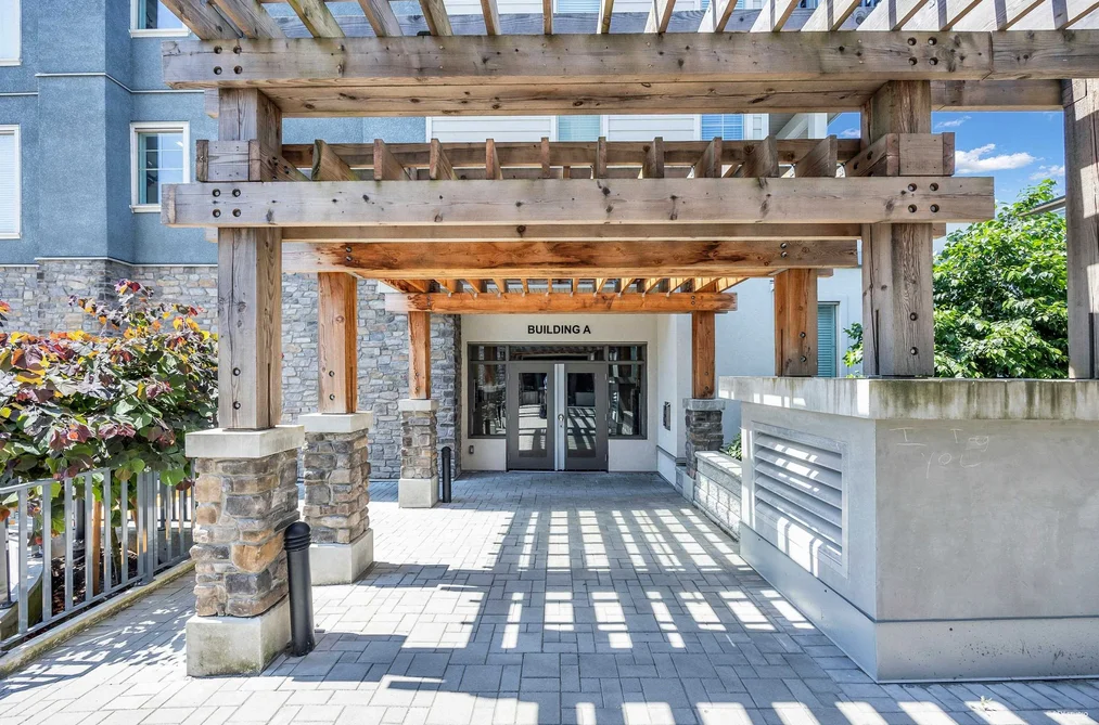 A303 20487 65 AVENUE, Langley BC V2Y 3K5, Langley BC — Residential for Sale — Photo 3 of 20