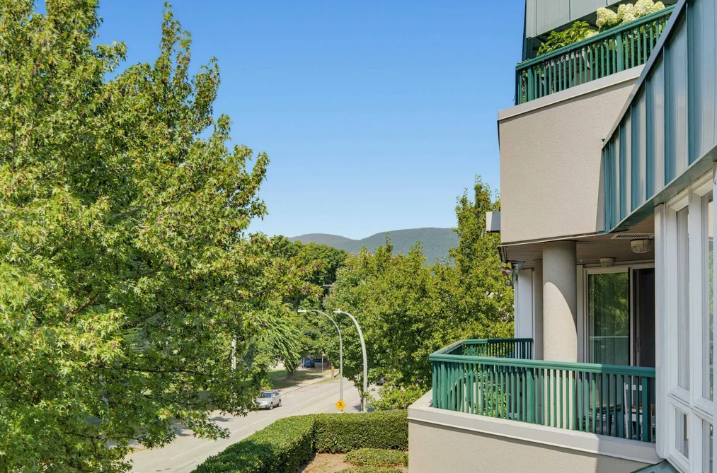 Condo for sale at A304 2099 Lougheed Highway Port Coquitlam British Columbia - MLS: R3157048