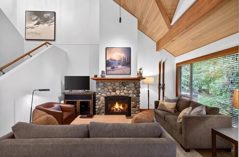 A/B 4747 SETTEBELLO DRIVE, Whistler BC V8E 0Z4, Whistler BC — Residential for Sale - Photo 4