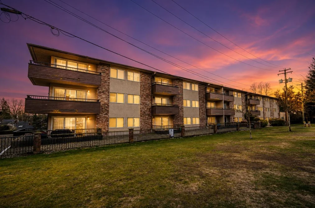 Condo for sale at 106 33956 Essendene Avenue Abbotsford British Columbia - MLS: R3136927