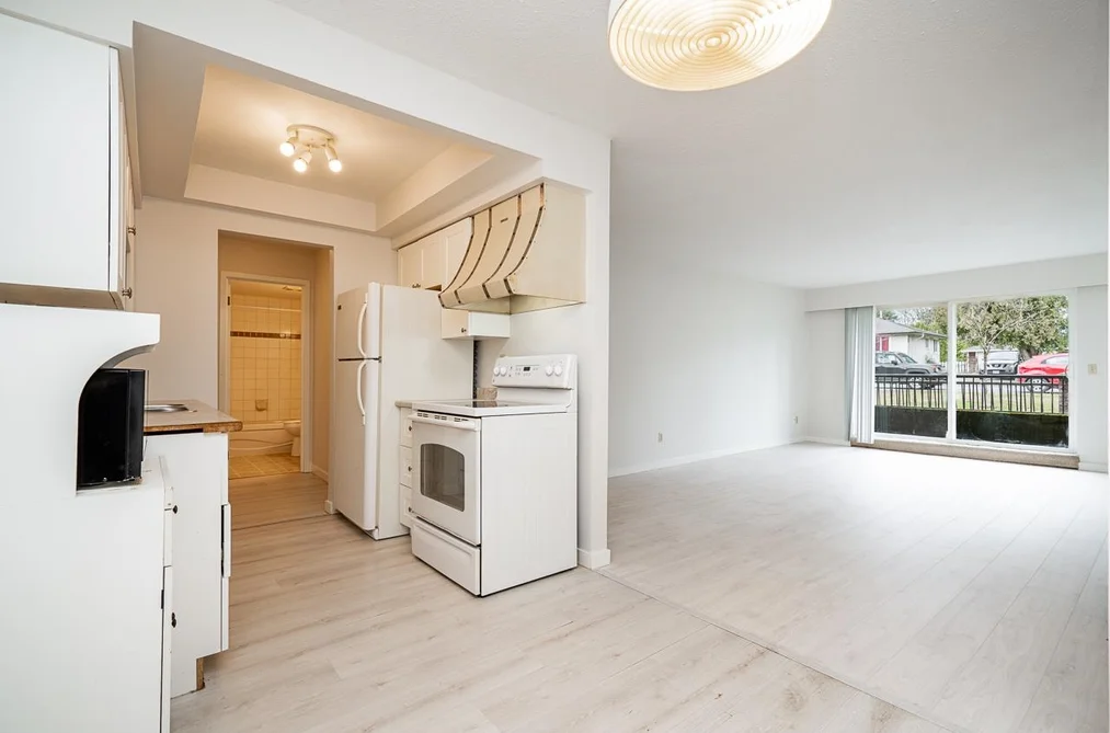 Condo for sale at Ave 106 33956 Essendene Avenue Abbotsford British Columbia - MLS: R3094449