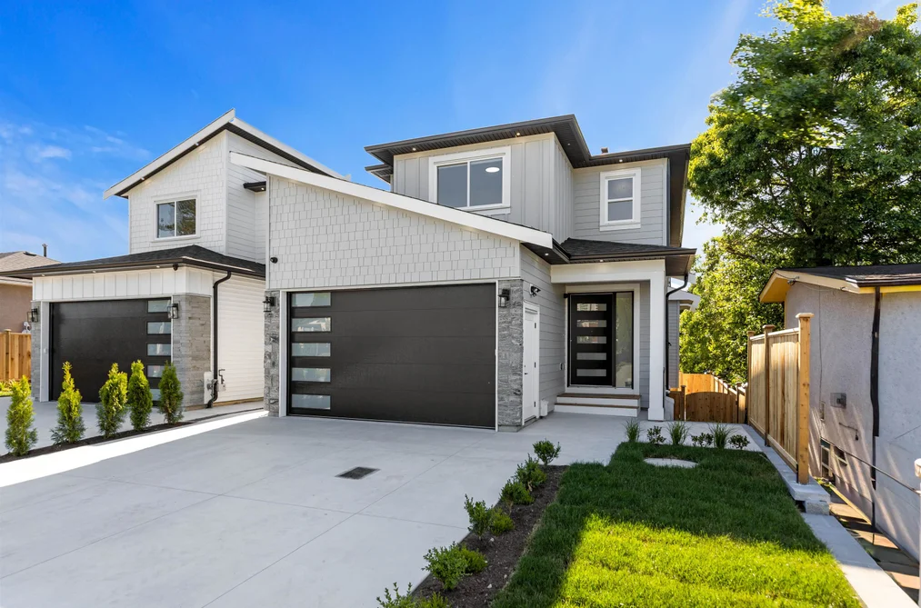 Half Duplex for sale at B 7531 Dunsmuir Street Mission British Columbia - MLS: R3131901
