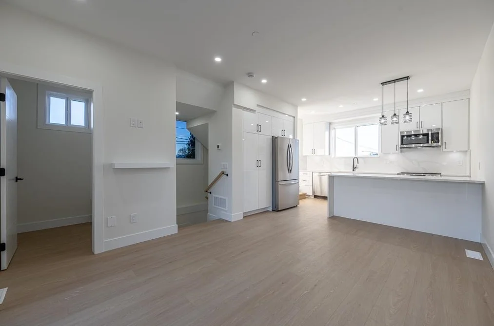 B 7533 WREN STREET, Mission BC V2V 3C1, Mission BC — Residential for Sale - Photo 2