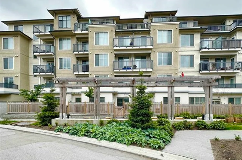 Condo for sale at B105 20487 65 Avenue Langley British Columbia - MLS: R3159110