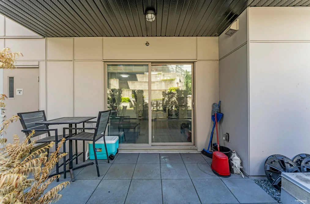 Condo for sale at B107 9689 140 Street Surrey British Columbia - MLS: R3038009