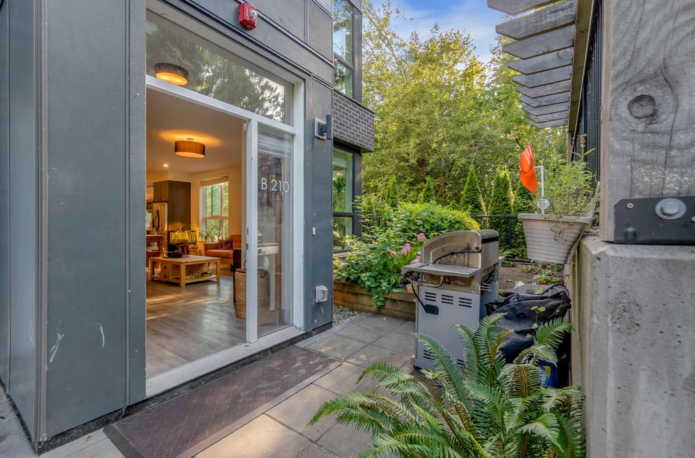 B210 20087 68 AVENUE, Langley, BC — Residential for Sale - Photo 2