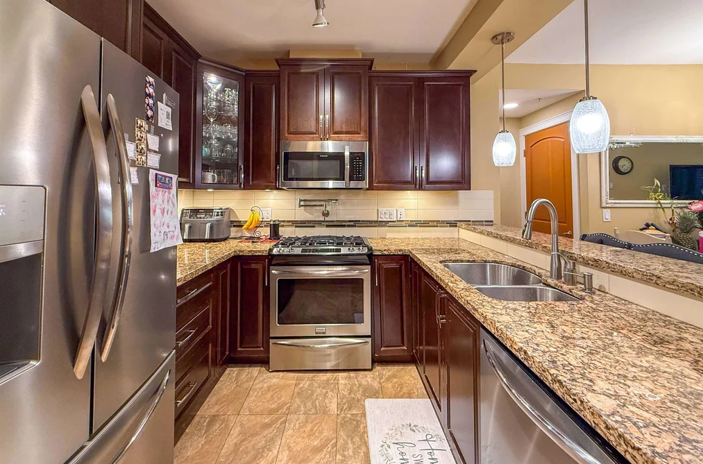 B225 8218 207A STREET, Langley BC V2Y 0Y1, Langley BC — Residential for Sale - Photo 2