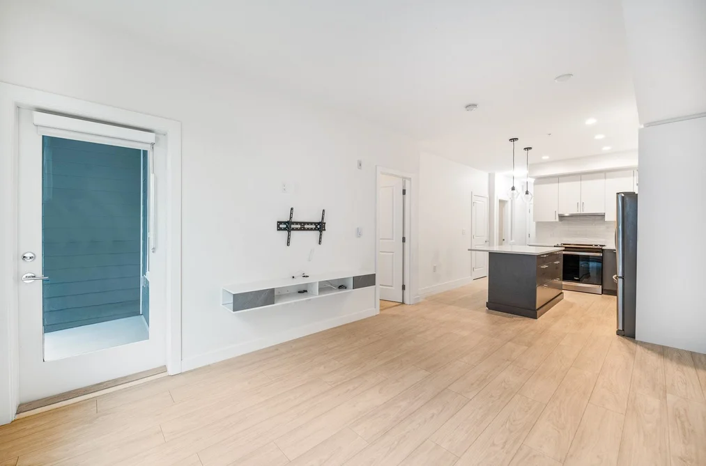B306 20834 80 AVENUE, Langley BC V2Y 3M4, Langley BC — Residential for Sale - Photo 3