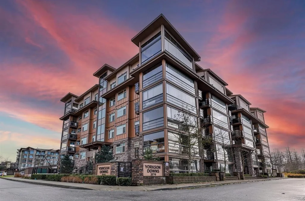 Condo for sale at B627 20716 Willoughby Town Center Drive Langley British Columbia - MLS: R3111201