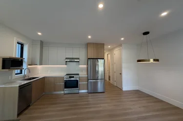 Basement Suite-9x3 Westmount Dr, Port Moody, BC - MLS: R3155740