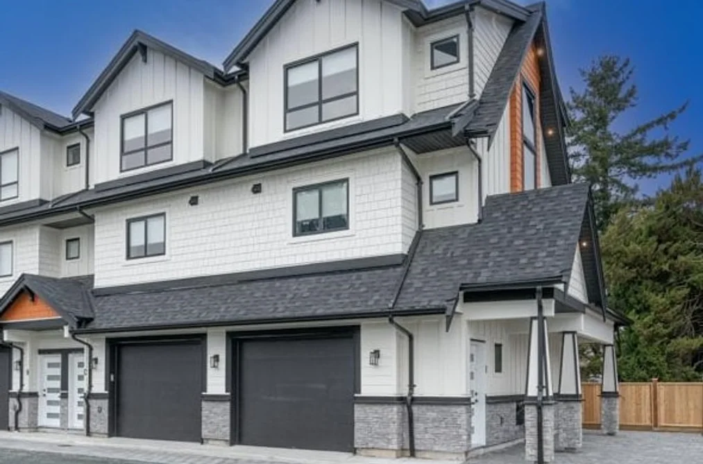 Row House (Non-Strata) for sale at C 7533 Wren Street Mission British Columbia - MLS: R3158323